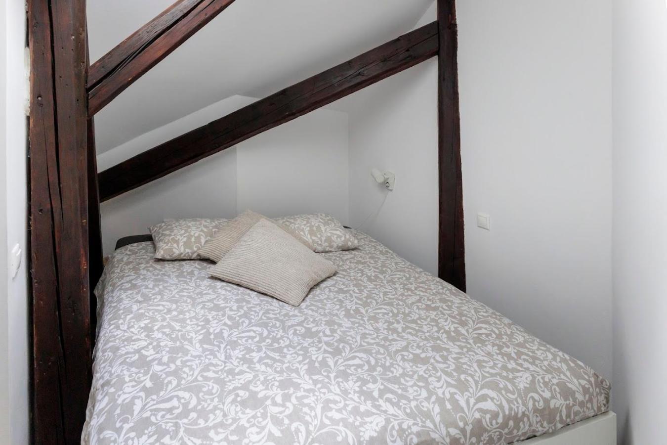 Vip In Old Town With Free Parking Apartmán Bratislava