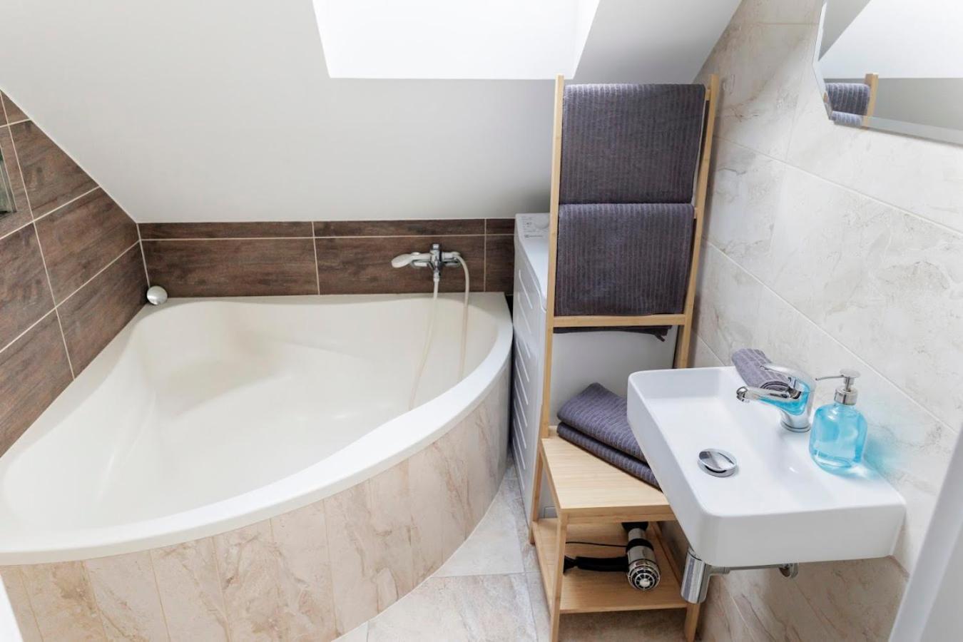Vip In Old Town With Free Parking Apartmán Bratislava