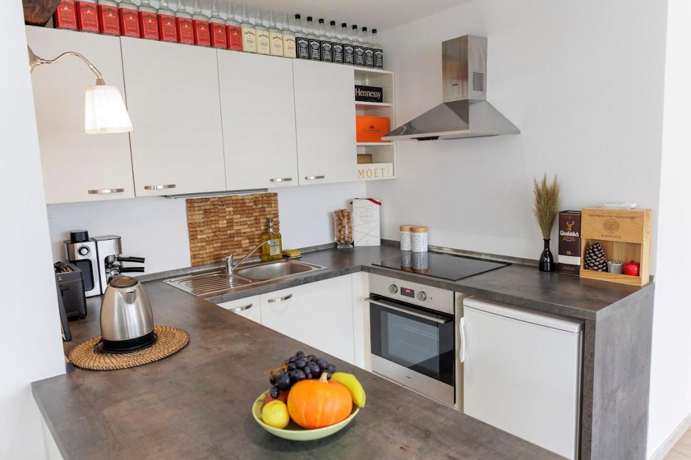 Vip In Old Town With Free Parking Apartmán Bratislava